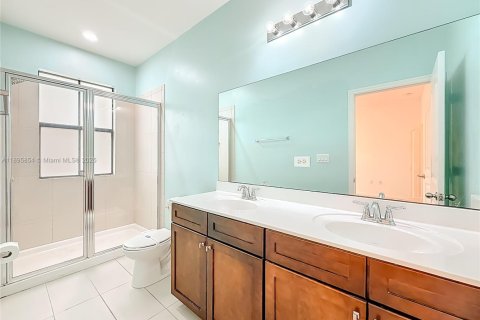 Купить таунхаус в Помпано-Бич, Флорида 3 спальни, 131.92м2, № 1951914 - фото 30