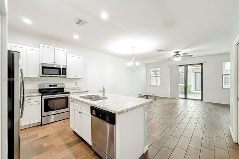 Купить таунхаус в Помпано-Бич, Флорида 3 спальни, 131.92м2, № 1951914 - фото 7