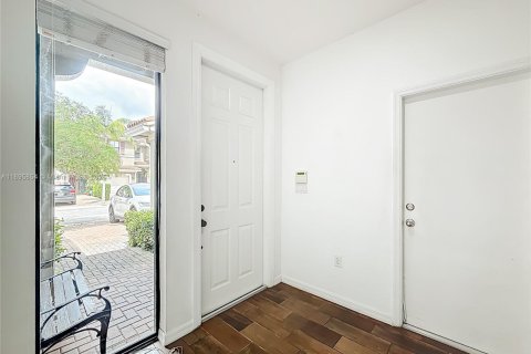 Купить таунхаус в Помпано-Бич, Флорида 3 спальни, 131.92м2, № 1951914 - фото 4