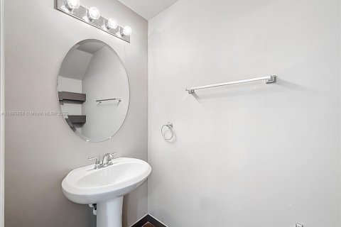 Купить таунхаус в Помпано-Бич, Флорида 3 спальни, 131.92м2, № 1951914 - фото 23