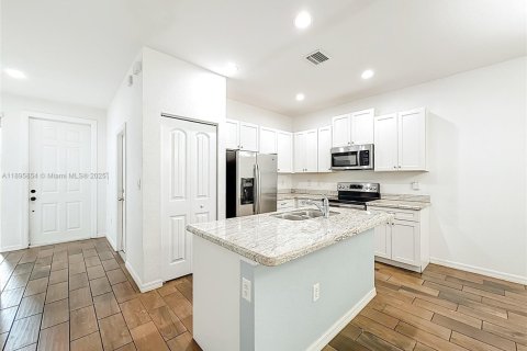 Купить таунхаус в Помпано-Бич, Флорида 3 спальни, 131.92м2, № 1951914 - фото 14