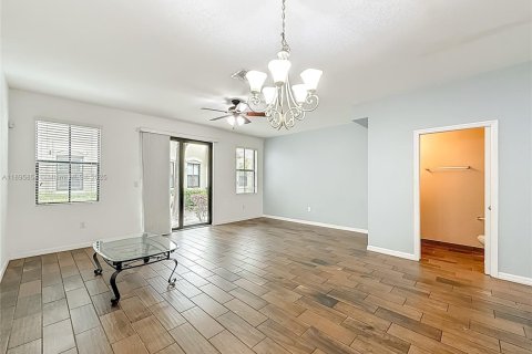 Купить таунхаус в Помпано-Бич, Флорида 3 спальни, 131.92м2, № 1951914 - фото 17