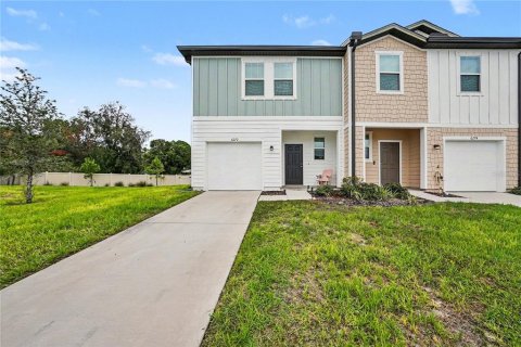 House in Gibsonton, Florida 3 bedrooms, 132.01 sq.m. № 2227115 - photo 3
