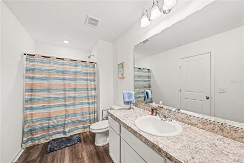 House in Gibsonton, Florida 3 bedrooms, 132.01 sq.m. № 2227115 - photo 17