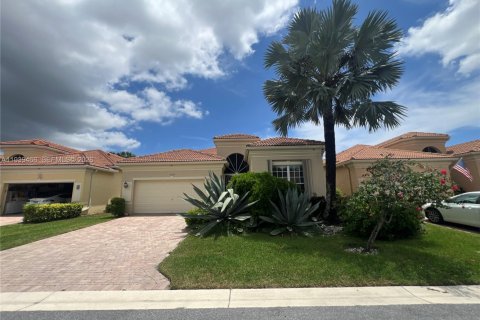 Casa en Delray Beach, Florida 2 dormitorios, 191.1 m2 № 1999064