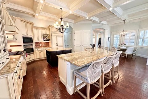 House in Sarasota, Florida 4 bedrooms, 399.48 sq.m. № 1586150 - photo 24
