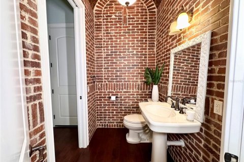 House in Sarasota, Florida 4 bedrooms, 399.48 sq.m. № 1586150 - photo 15