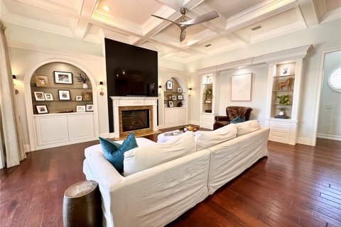 House in Sarasota, Florida 4 bedrooms, 399.48 sq.m. № 1586150 - photo 26