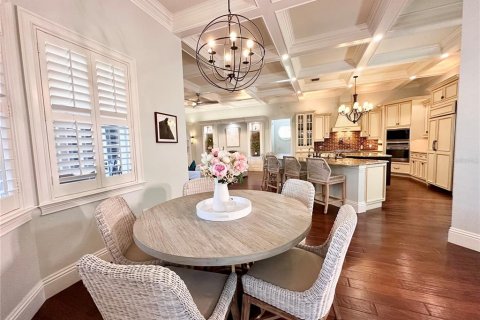 House in Sarasota, Florida 4 bedrooms, 399.48 sq.m. № 1586150 - photo 18