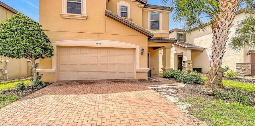 Villa ou maison à Davenport, Floride 7 chambres, 296.08 m2 № 2322466