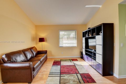 Купить кондоминиум в Бойнтон-Бич, Флорида 2 спальни, 124.02м2, № 2011835 - фото 11