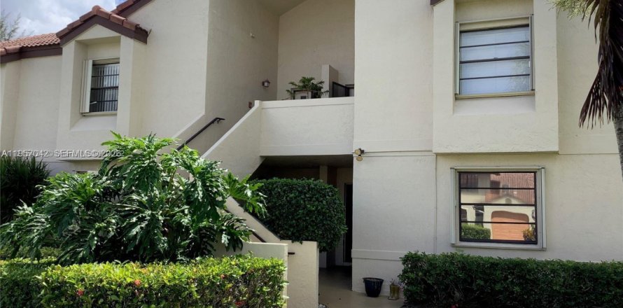 Кондоминиум с 2 спальнями в Бойнтон-Бич, Флорида № 2011835