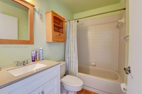 Купить кондоминиум в Бойнтон-Бич, Флорида 2 спальни, 124.02м2, № 2011835 - фото 22