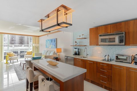 Condominio en alquiler en Miami Beach, Florida, 1 dormitorio, 71.72 m2 № 1923085 - foto 3