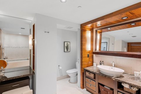 Condominio en alquiler en Miami Beach, Florida, 1 dormitorio, 71.72 m2 № 1923085 - foto 23