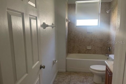 House in Kissimmee, Florida 3 bedrooms, 144.74 sq.m. № 1522726 - photo 11