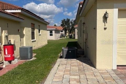House in Kissimmee, Florida 3 bedrooms, 144.74 sq.m. № 1522726 - photo 16