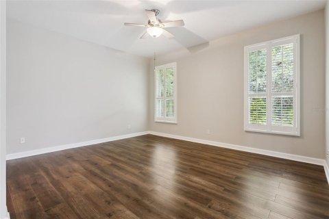 House in Mount Dora, Florida 3 bedrooms, 169.83 sq.m. № 2217018 - photo 21