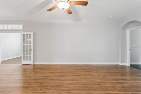 House in Mount Dora, Florida 3 bedrooms, 169.83 sq.m. № 2217018 - photo 18