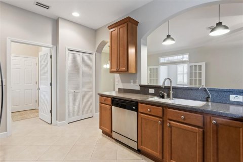 House in Mount Dora, Florida 3 bedrooms, 169.83 sq.m. № 2217018 - photo 13