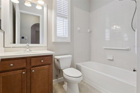 House in Mount Dora, Florida 3 bedrooms, 169.83 sq.m. № 2217018 - photo 30