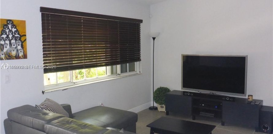 Condo à Miami Lakes, Floride, 1 chambre  № 2414809