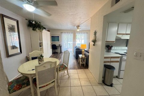 Copropriété à vendre à Saint Petersburg, Floride: 1 chambre, 73.11 m2 № 1395313 - photo 4