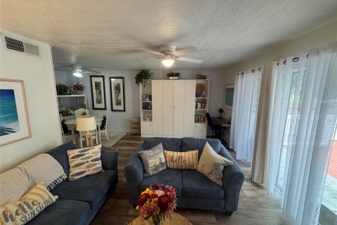 Copropriété à vendre à Saint Petersburg, Floride: 1 chambre, 73.11 m2 № 1395313 - photo 6