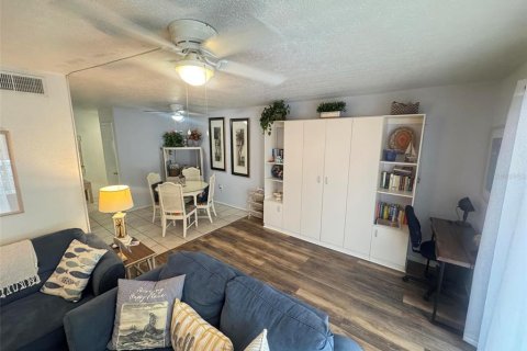 Copropriété à vendre à Saint Petersburg, Floride: 1 chambre, 73.11 m2 № 1395313 - photo 5