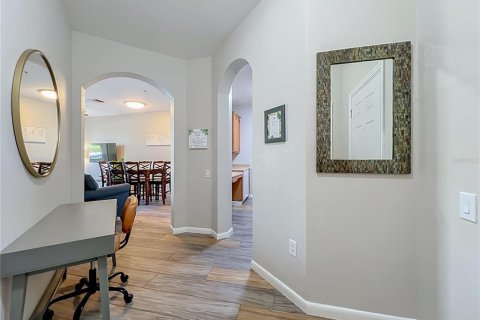 Condo in Orlando, Florida, 2 bedrooms № 2239651 - photo 15