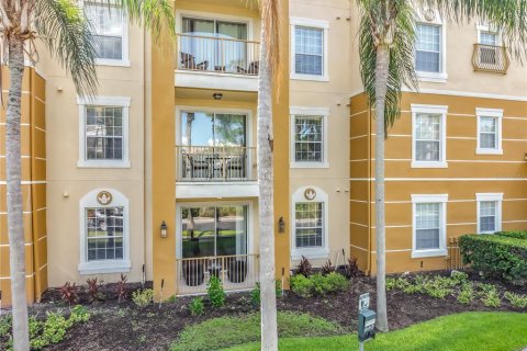 Condo in Orlando, Florida, 2 bedrooms № 2239651 - photo 2