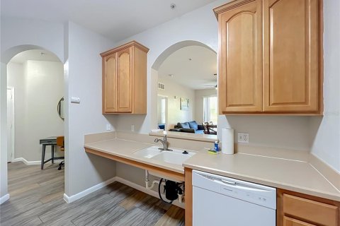 Condo in Orlando, Florida, 2 bedrooms № 2239651 - photo 20