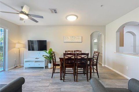 Condo in Orlando, Florida, 2 bedrooms № 2239651 - photo 27