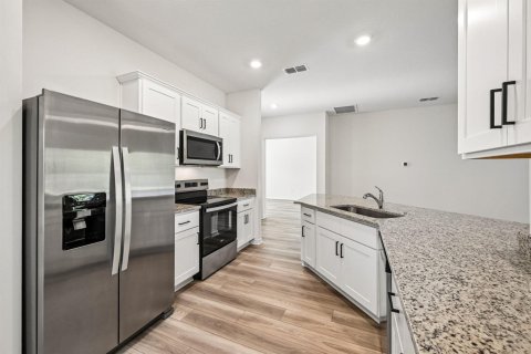 House in St. Lucie, Florida 3 bedrooms, 143.07 sq.m. № 2245588 - photo 25