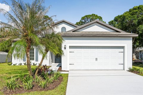 House in St. Lucie, Florida 3 bedrooms, 143.07 sq.m. № 2245588