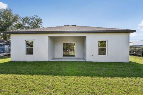 House in St. Lucie, Florida 3 bedrooms, 143.07 sq.m. № 2245588 - photo 7