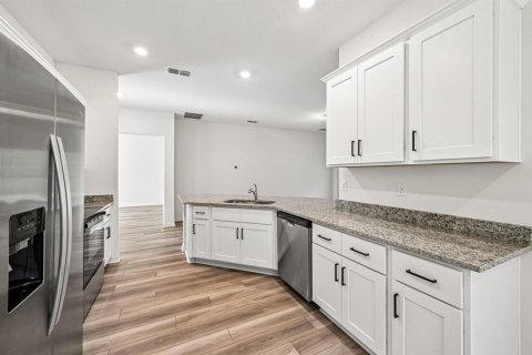 House in St. Lucie, Florida 3 bedrooms, 143.07 sq.m. № 2245588 - photo 24