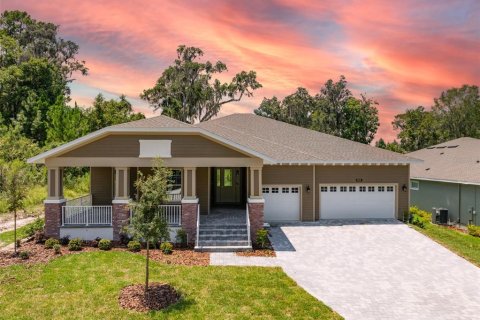 House in Brooksville, Florida 4 bedrooms, 266.26 sq.m. № 1025733 - photo 2