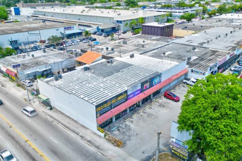 Propiedad comercial en venta en Miami, Florida № 1867130 - foto 15