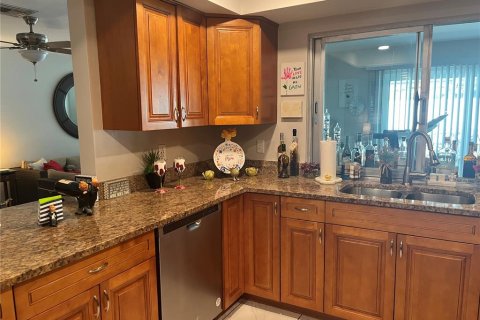 House in Clearwater, Florida 3 bedrooms, 219.25 sq.m. № 1582043 - photo 16
