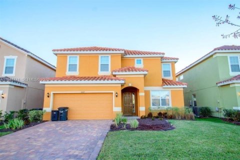 House in Kissimmee, Florida 8 bedrooms № 2062001