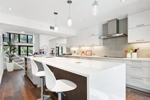 Touwnhouse à vendre à Sarasota, Floride: 3 chambres, 202.16 m2 № 1642514 - photo 15
