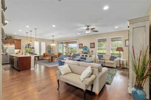 House in OCALA PRESERVE in Ocala, Florida 3 bedrooms, 219.25 sq.m. № 2427020 - photo 16
