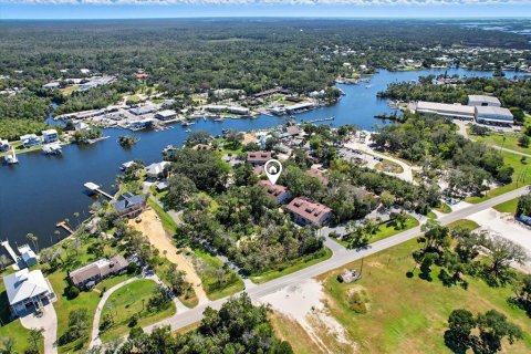 Adosado en Homosassa, Florida 2 dormitorios, 111.48 m2 № 2101982