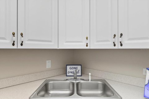 Adosado en venta en Homosassa, Florida, 2 dormitorios, 111.48 m2 № 2101982 - foto 13