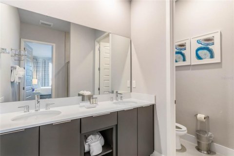 Condo in Four Corners, Florida, 3 bedrooms  № 1525585 - photo 18