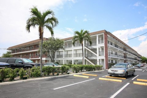 Copropriété à vendre à Lauderdale-by-the-Sea, Floride: 1 chambre, 78.97 m2 № 2025877 - photo 28