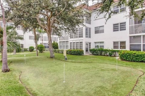 Copropriété à vendre à Lauderdale-by-the-Sea, Floride: 1 chambre, 78.97 m2 № 2025877 - photo 25