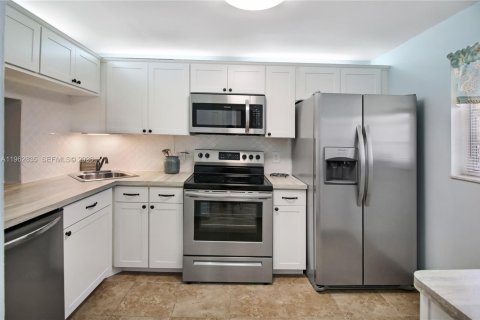 Condo à Lauderdale-by-the-Sea, Floride, 1 chambre  № 2025877