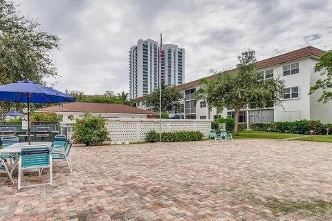 Copropriété à vendre à Lauderdale-by-the-Sea, Floride: 1 chambre, 78.97 m2 № 2025877 - photo 26